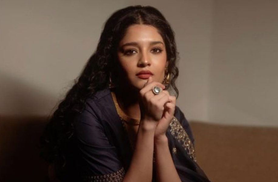 இளம் நாயகி ரித்திகா சிங்கின் சொத்து மதிப்பு: பிறந்தநாள் ஸ்பெஷல்