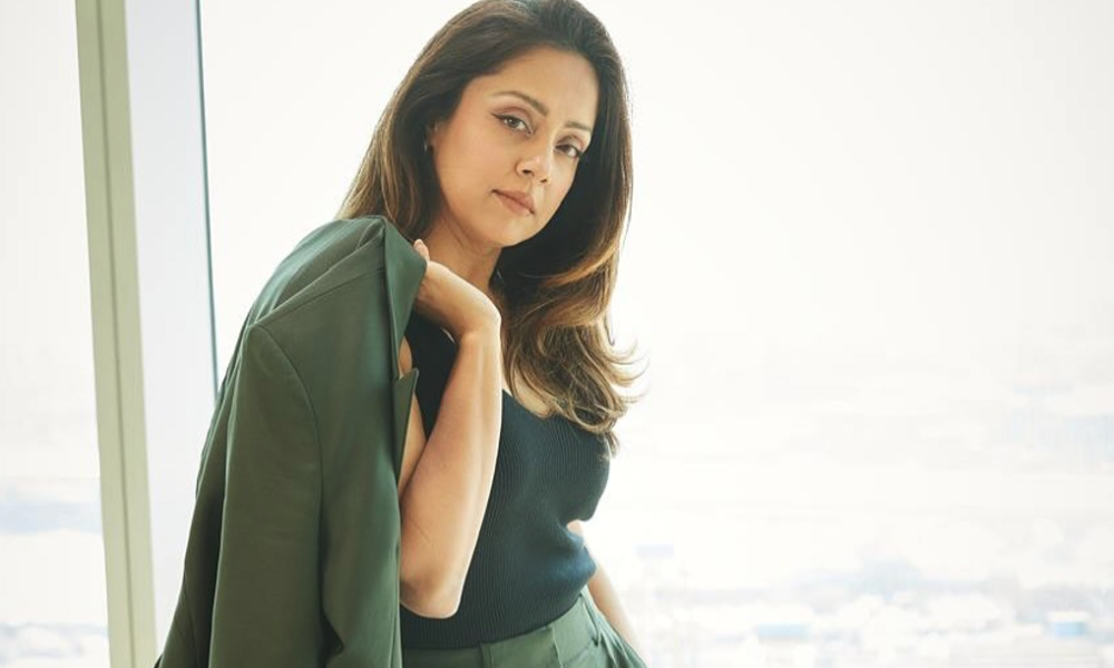 உடல் எடையை குறைத்து ஜோதிகா கொடுத்த அதிர்ச்சி! வைரலான போட்டோஸ்..