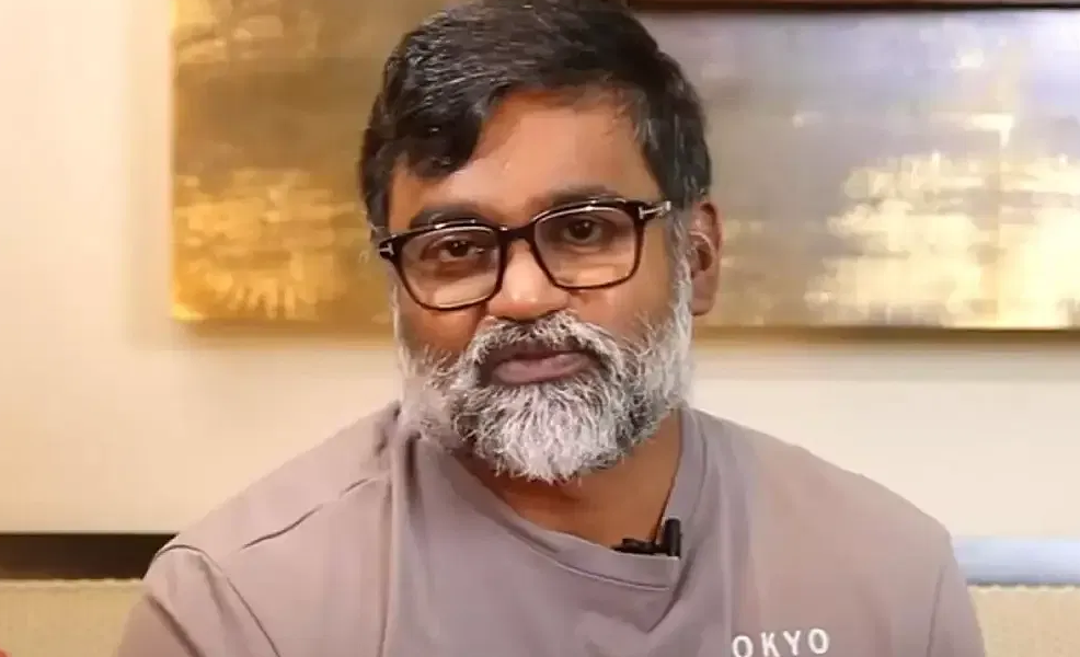 உதவி கேட்டு நிற்காதீர்கள்! செல்வராகவன் கூறிய முக்கிய அறிவுரை..