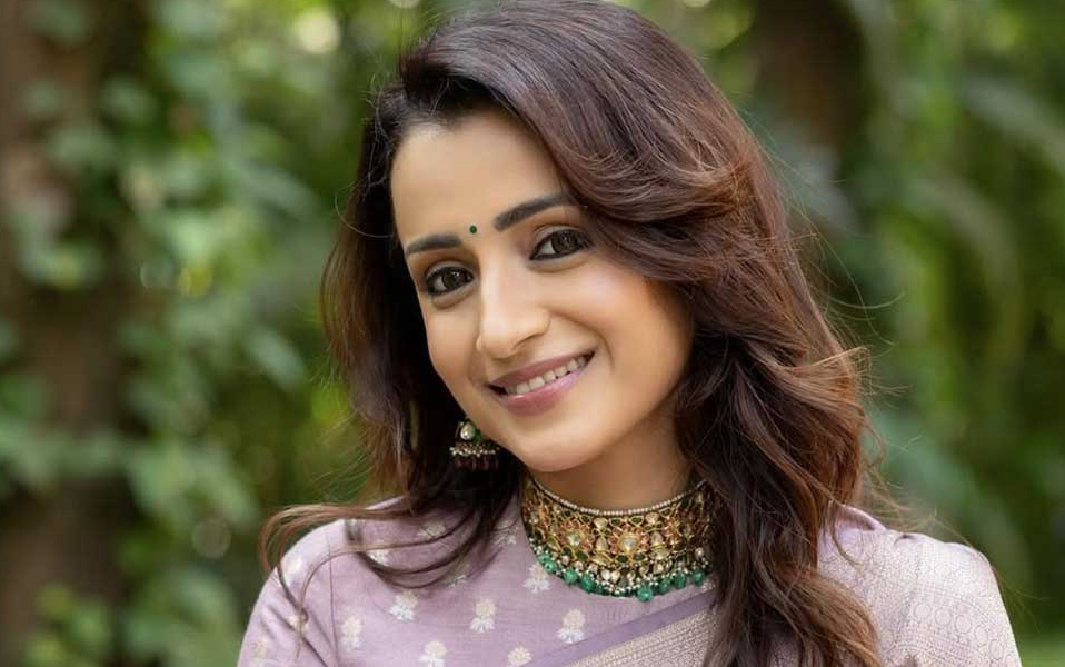 அந்த நடிகருடன் இணைந்து நடிக்க ஆசை.. த்ரிஷா உடைத்த ரகசியம்!