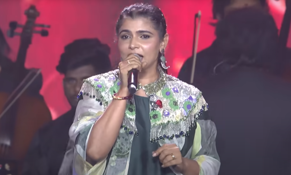 உலகம் முழுக்க ட்ரெண்ட் ஆகும் சின்மயி! ‘முத்த மழை’ பாடலுக்கு கிடைக்கும் பிரமாண்ட வரவேற்பு!