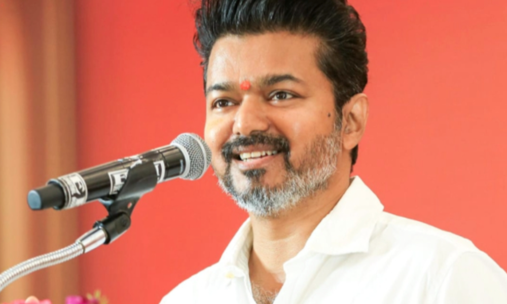 என்னது, 2026ல் விஜய்தான் முதல்வரா? – திரைப்பட காட்சியில் வைரலாகும் போஸ்டர்…