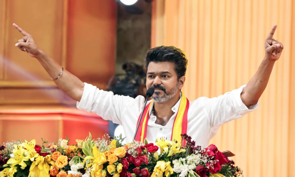 தன் திருமண நாளில் விஜய் எடுத்த அதிரடி முடிவு – தமிழகம் முழுக்க பரபரப்பு!