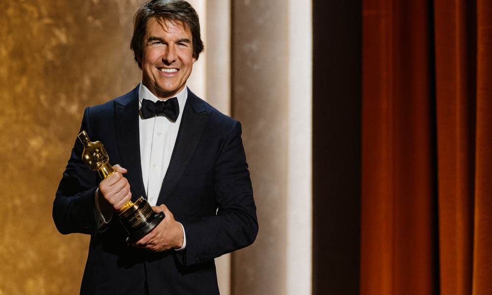 “Hollywood Freeze ஆன நொடி! 🔥 Tom Cruise gets Honorary Oscar!”