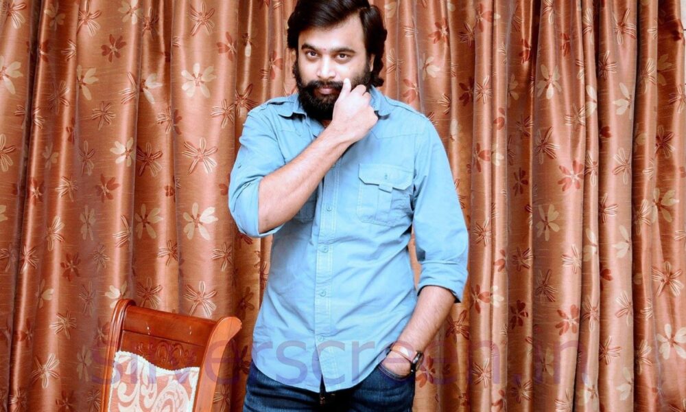 போலீஸ் அதிகாரியாக சசிகுமார் – புதிய அவதாரத்தில் மாஸ் கம்பேக்! 🚔🔥