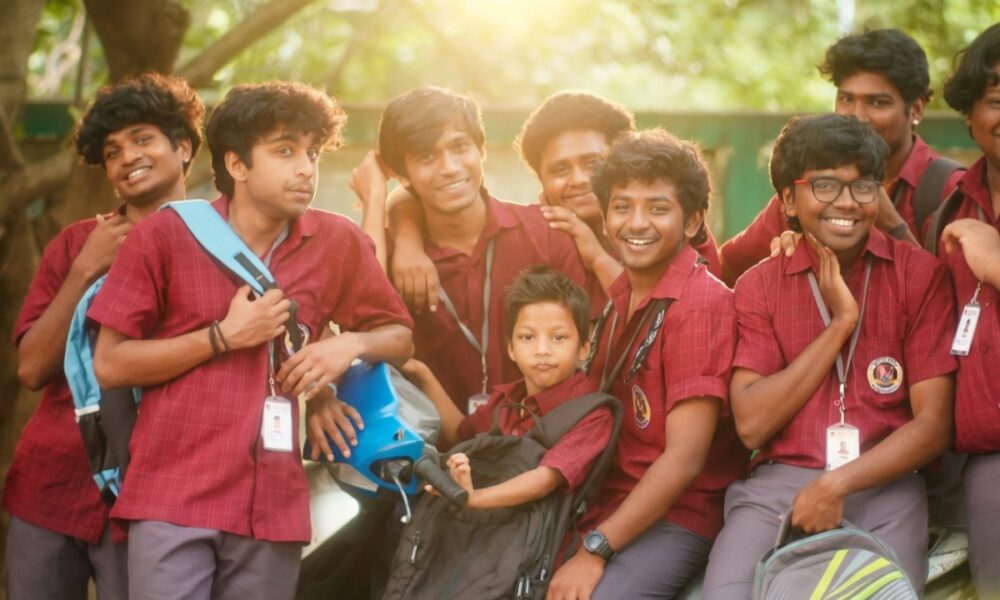 “வெற்றி தொடரில் ‘யூத்’… 12 நாட்களில் ₹55 கோடி வசூல் சாதனை! 🔥”
