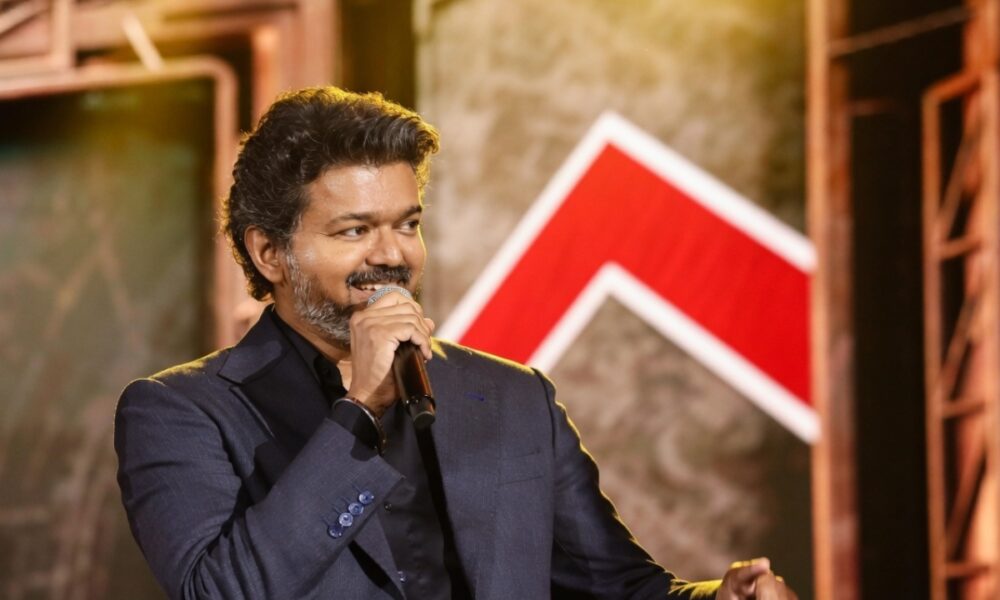 🎞️ “ஜனநாயகன்” ரிலீஸ் தேதி மீண்டும் மாற்றமா? – ரசிகர்கள் குழப்பத்தில்!